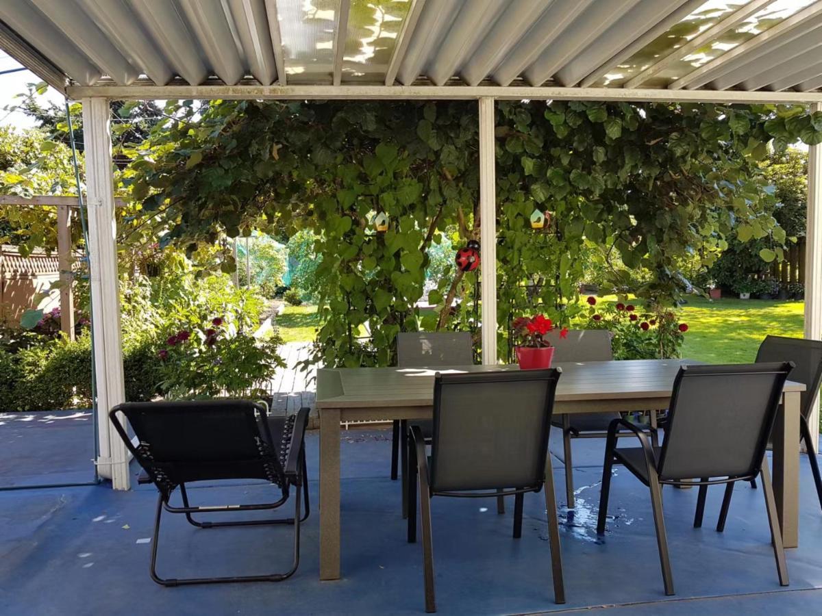 Private Single Room In A House Richmond Exterior foto