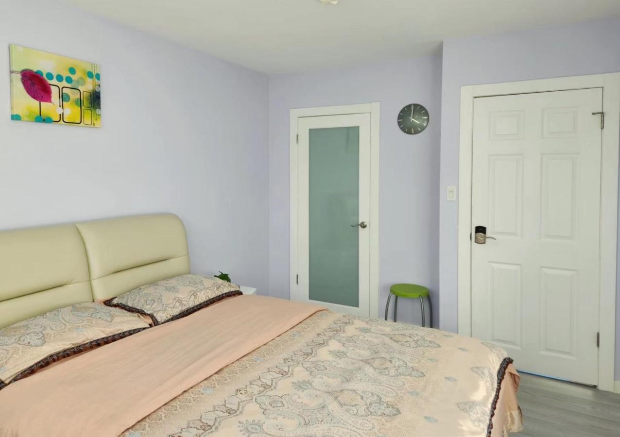 Private Single Room In A House Richmond Exterior foto